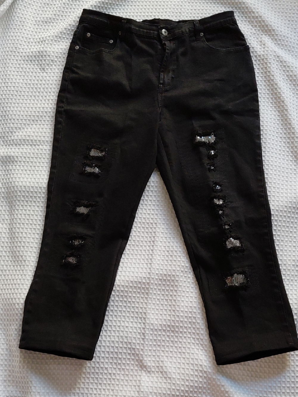 Black Distressed Women’s Jeans - Classic Stretch Fit